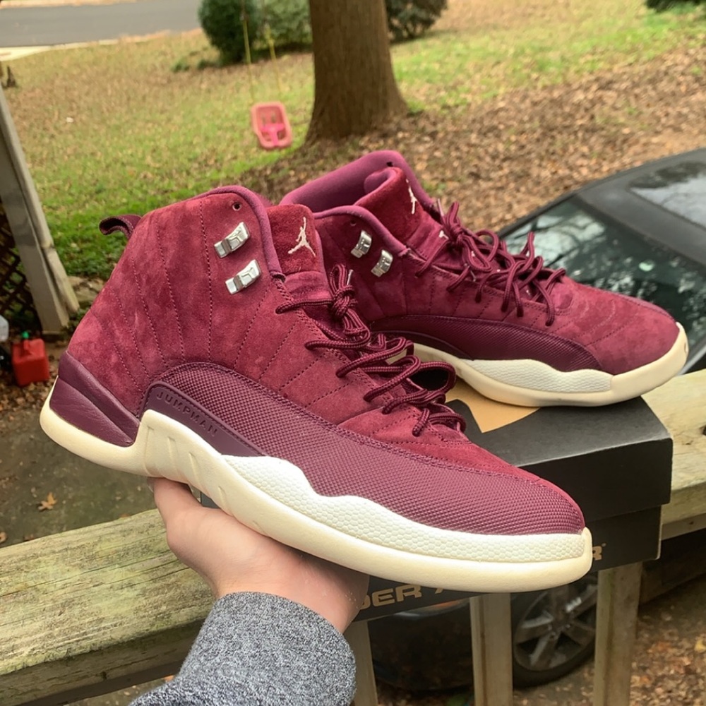 Air Jordan 12 Retro Bordeaux